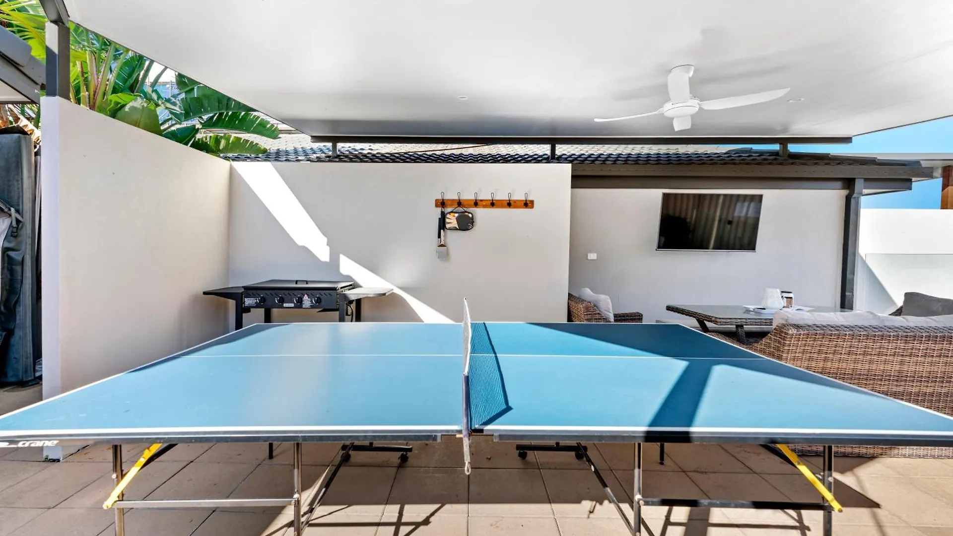 Lux Waterfront Villa With Magnesium Spa - The Goldie Gold Coast Australien